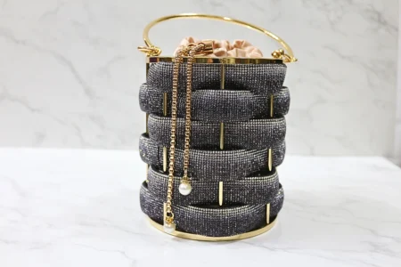 Black Shiny tub clutch