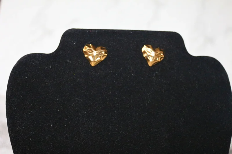 Heart shape earring 2