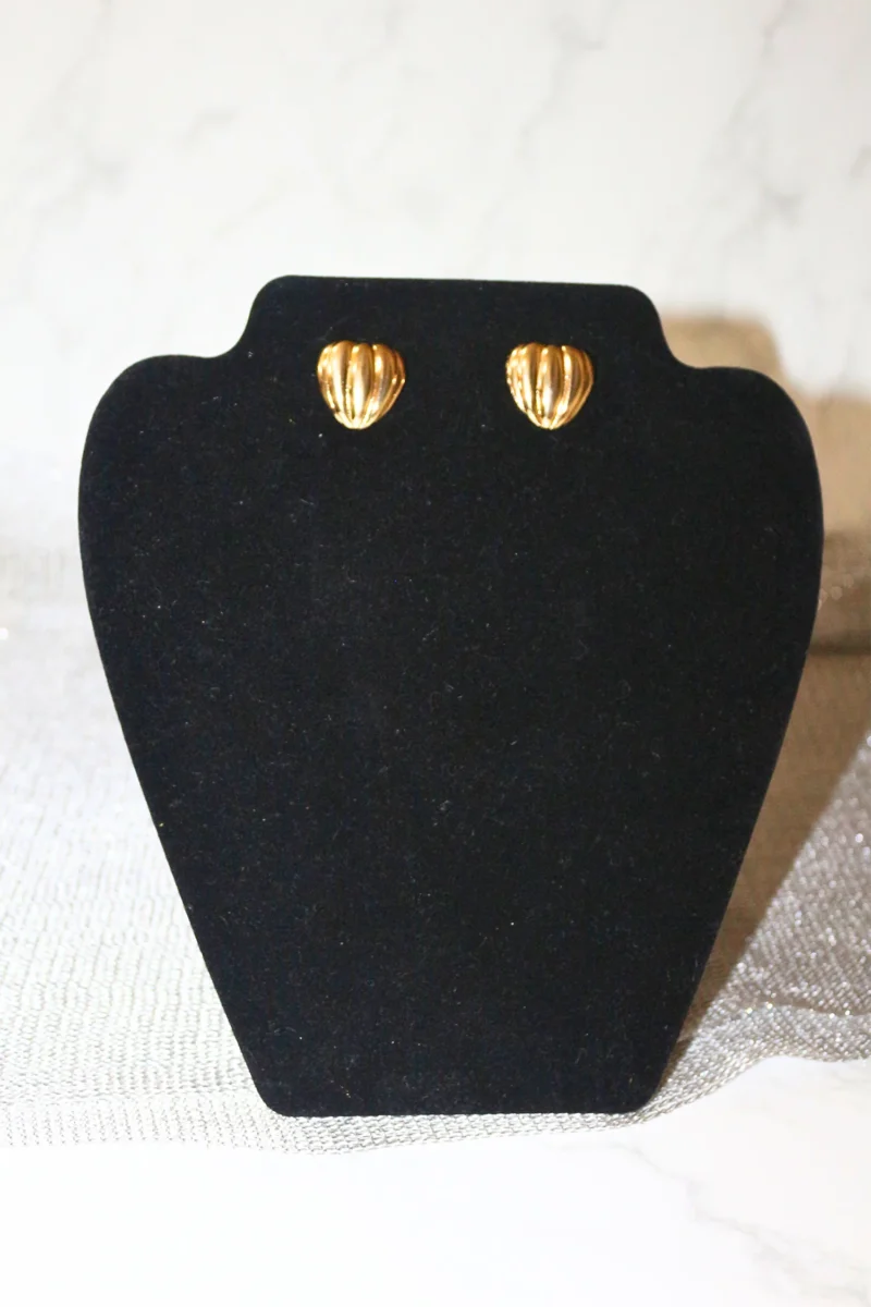Heart shape earring - Image 2