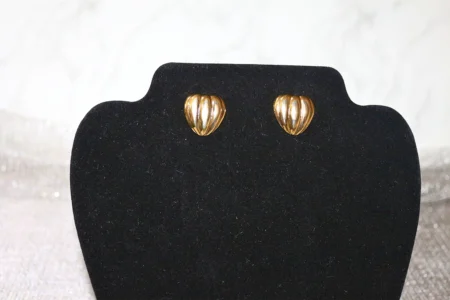 Heart shape earring