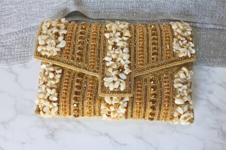 Hand clutch embroidered